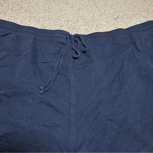 Universal thread black pull on shirt with drawstring waist, size 4X - Picture 6 of 6